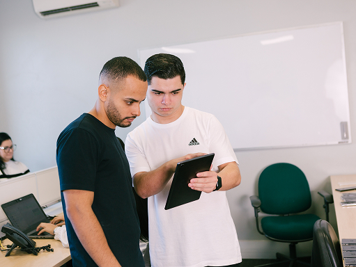 Unnir aplicação - Locação temporária e Outsourcing de dispositivos para Educação